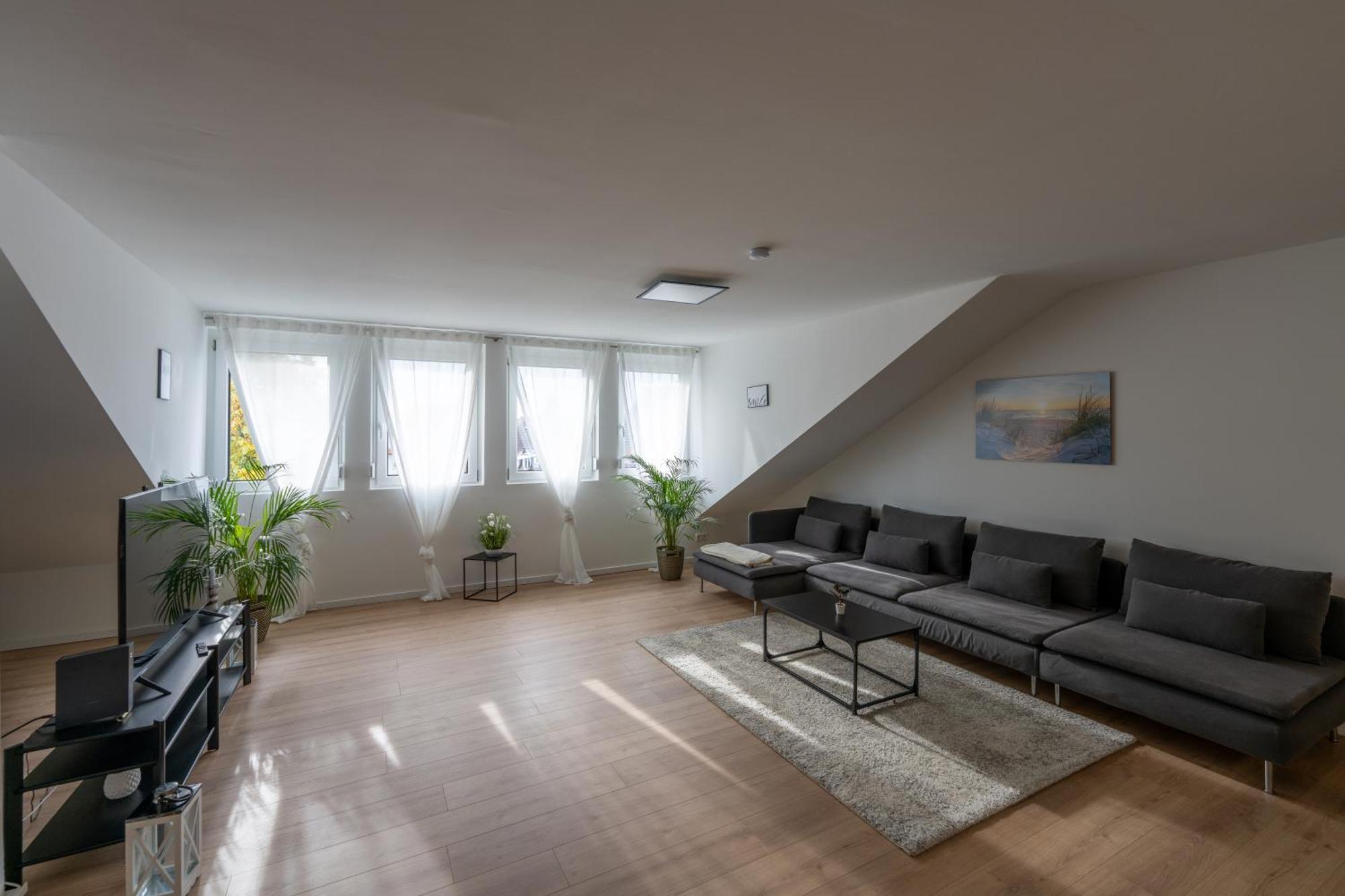 Apartment Im Dachgeschoss Plankstadt Экстерьер фото